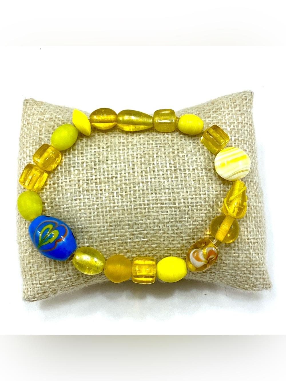 Vintage NWOT Canary Yellow Mixed Glass Bead Blue Murano Style Focal Bracelet